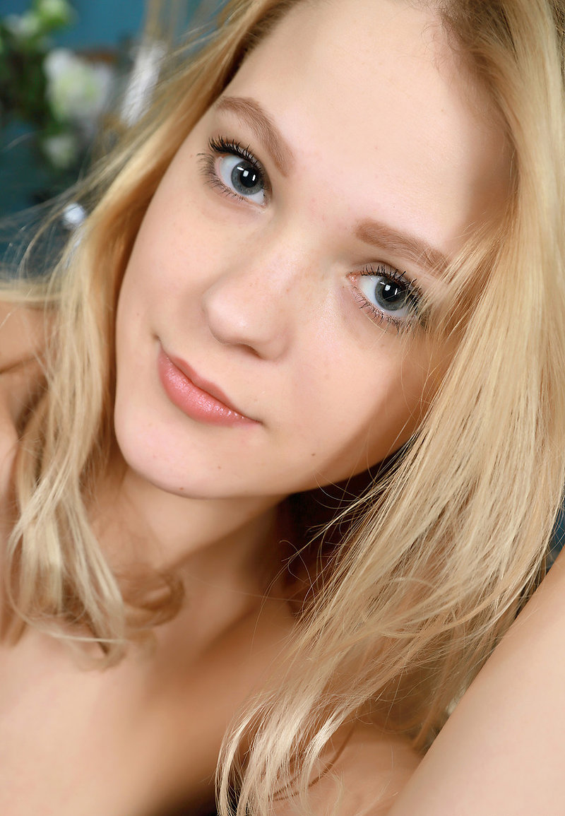 Елена, 19